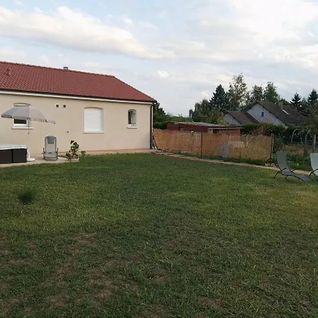 Avec Terrasse Et Vue Degagee