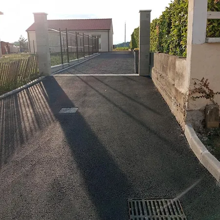 Avec Terrasse Et Vue Degagee *